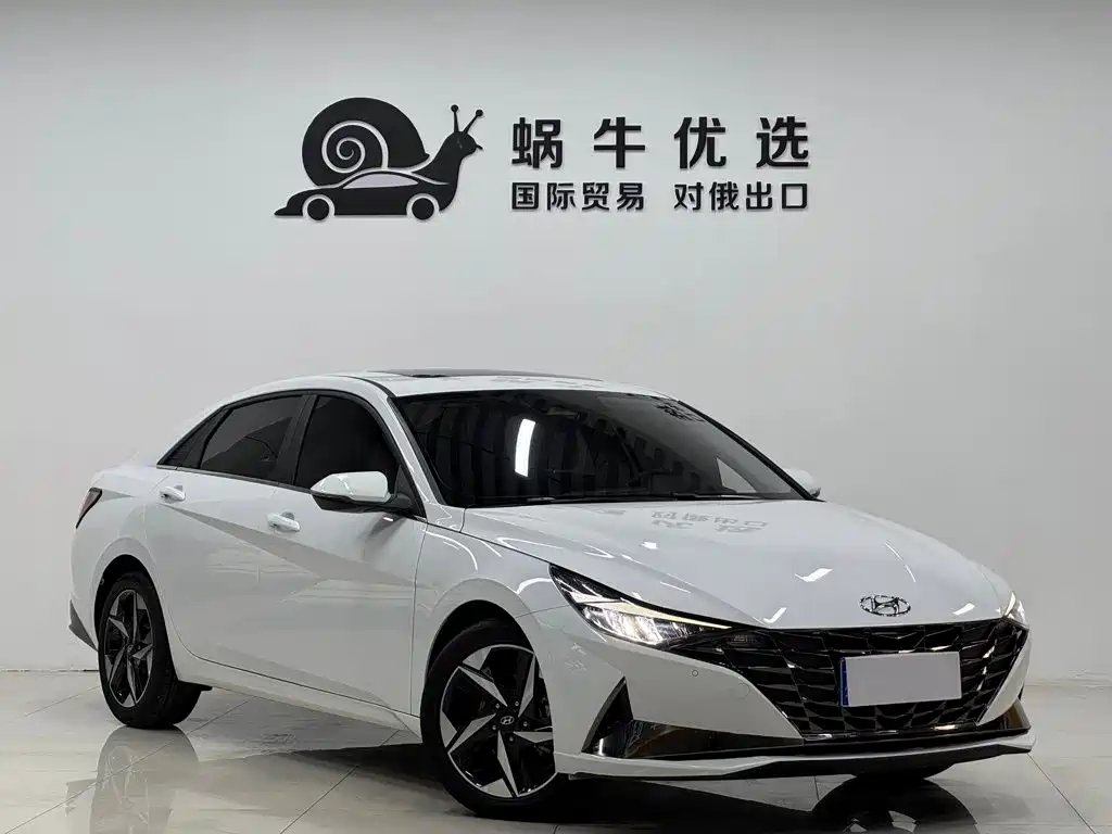 Hyundai Elantra 2023