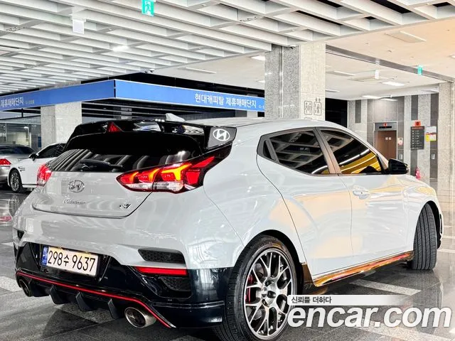 Hyundai Veloster 2021