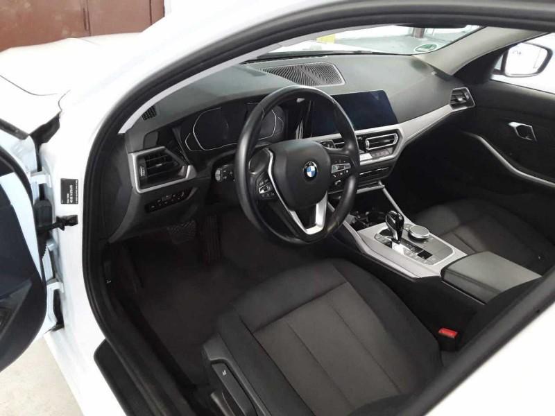 BMW 318 2021