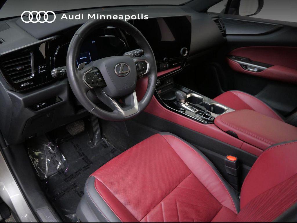 Lexus NX 2023
