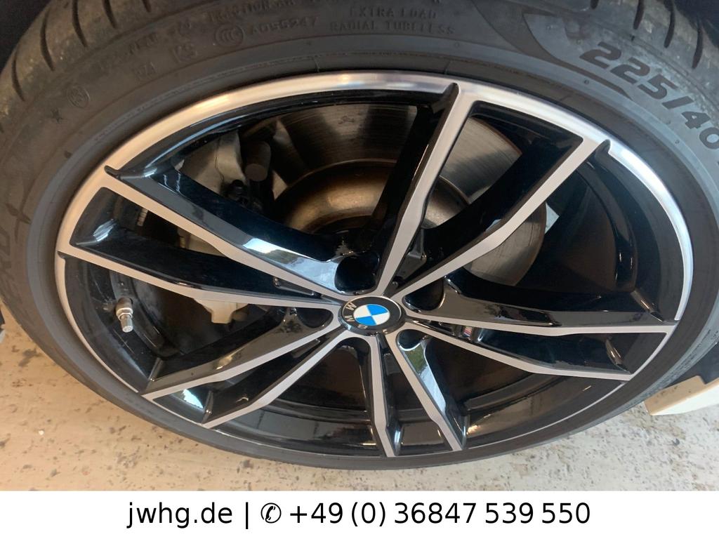BMW 330 2022