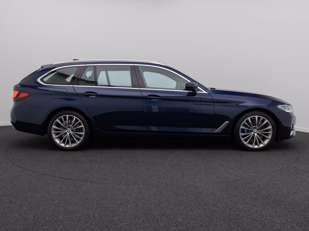 BMW 530 2023