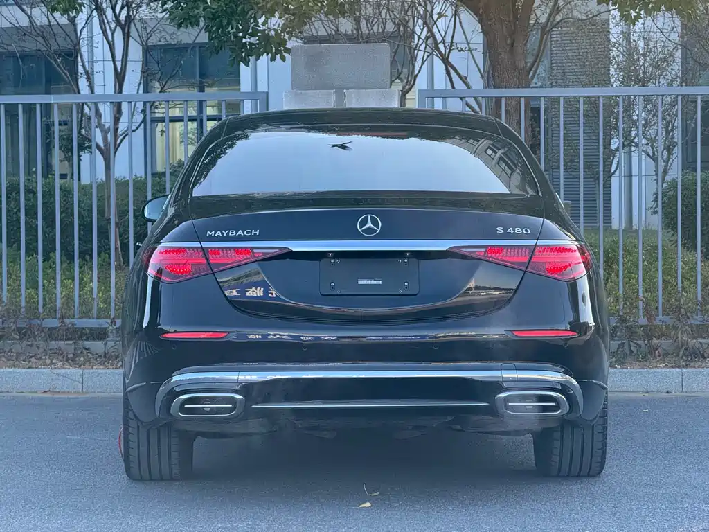 Mercedes-Benz Maybach S-Класс 2023