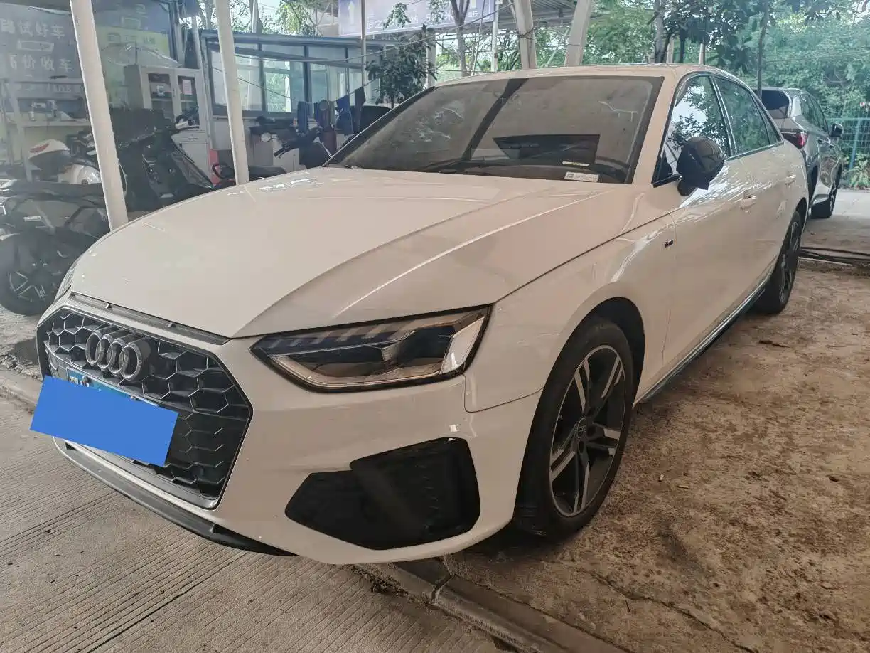 Audi A4 2022