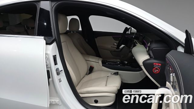 Mercedes-Benz CLA 2024