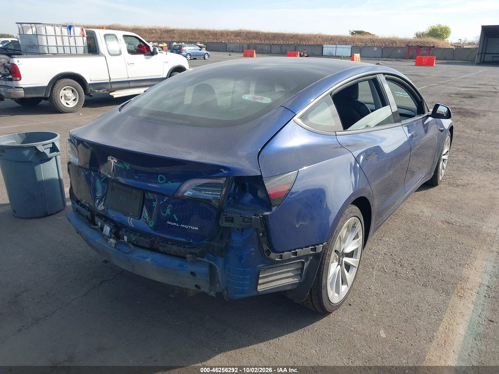 Tesla Model 3 2022