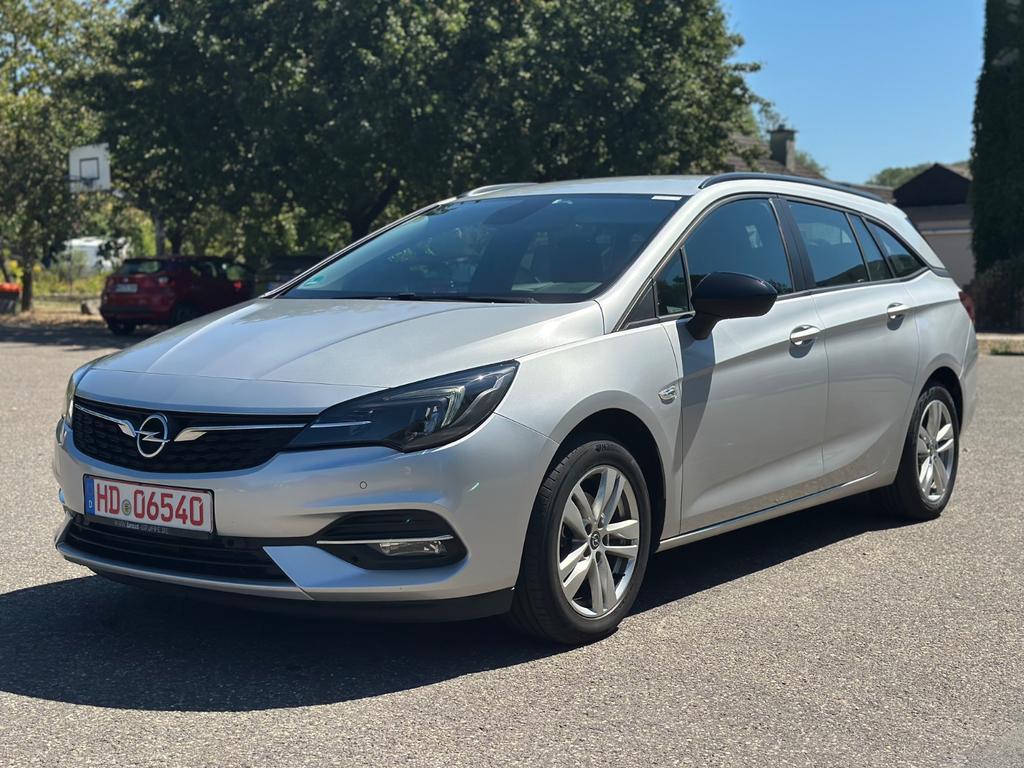 Opel Astra 2021