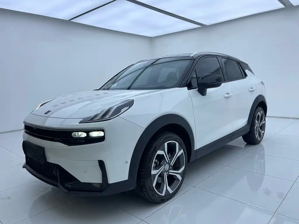 Lynk & Co 06 2023