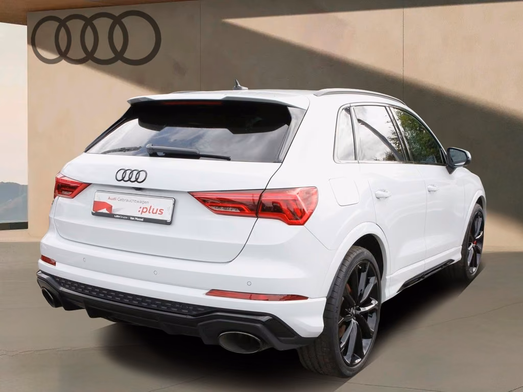 Audi RSQ3 2024