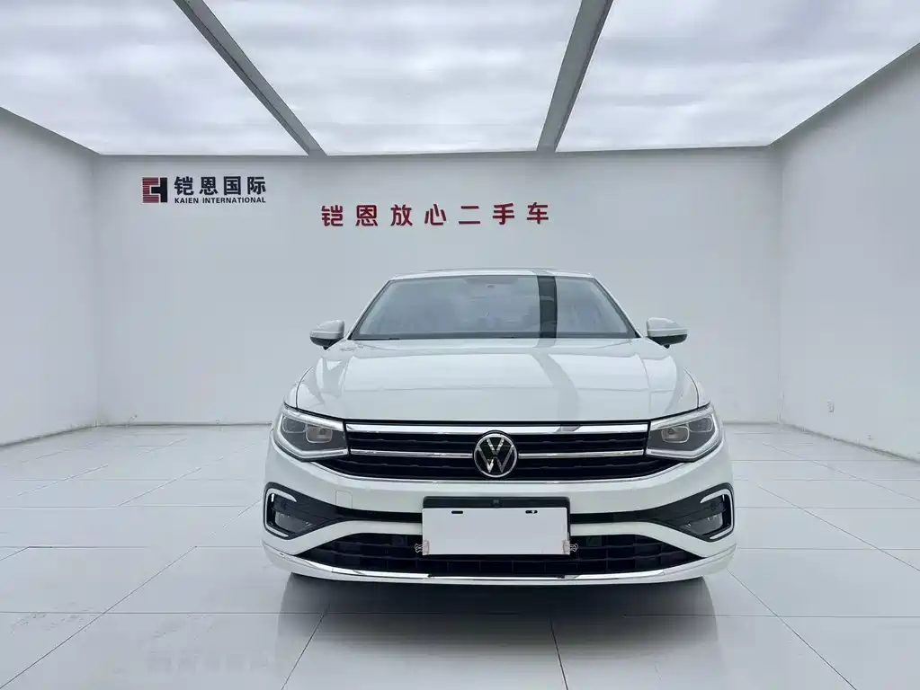 Volkswagen Bora 2023