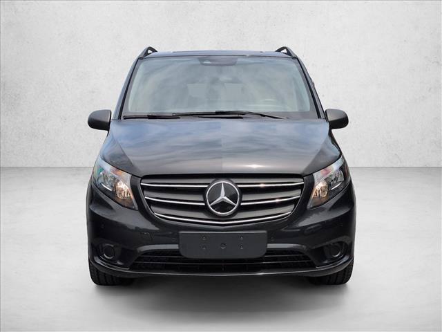 Mercedes-Benz Metris 2023
