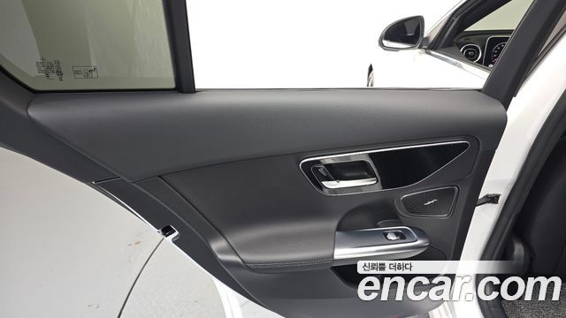 Mercedes-Benz C-Класс 2024