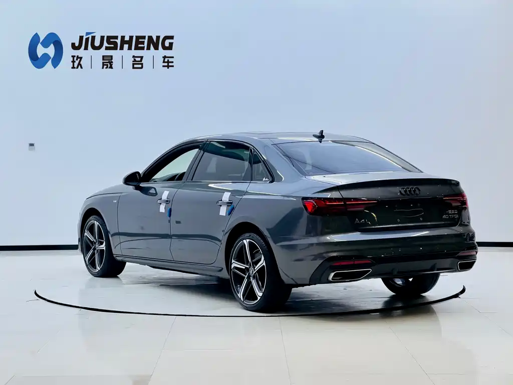 Audi A4 2024