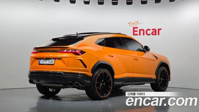 Lamborghini Urus 2022