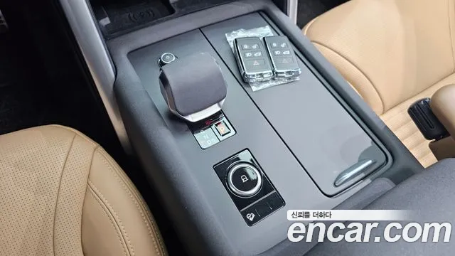 Land Rover Discovery 2025