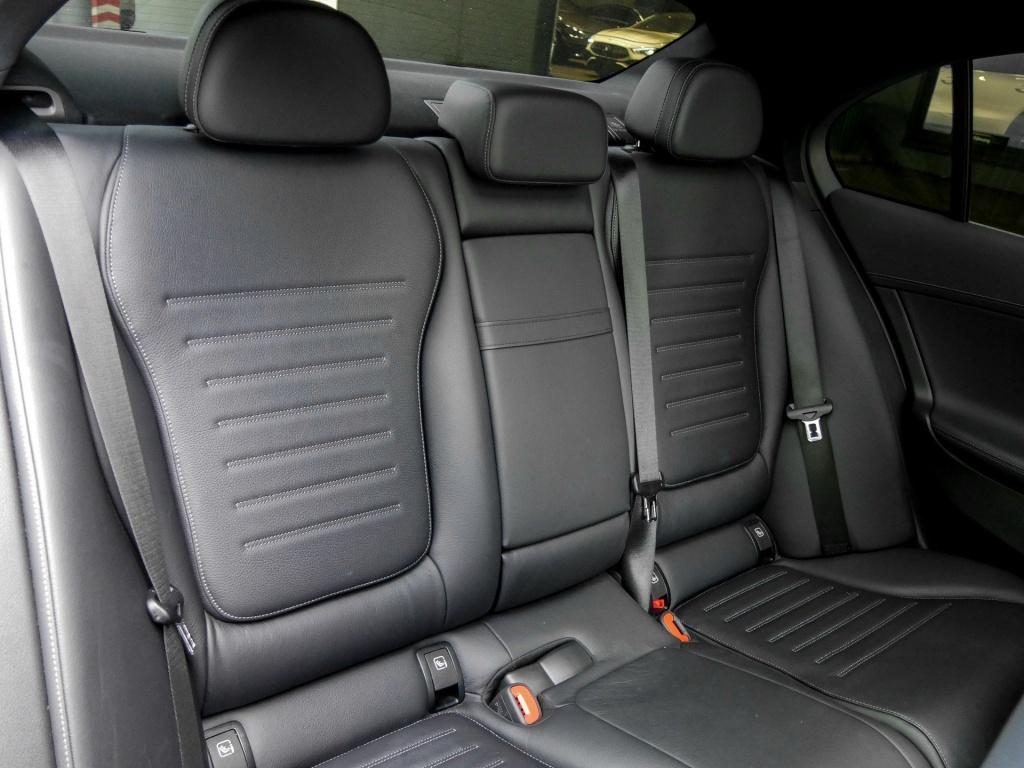 Mercedes-Benz C 300 2023