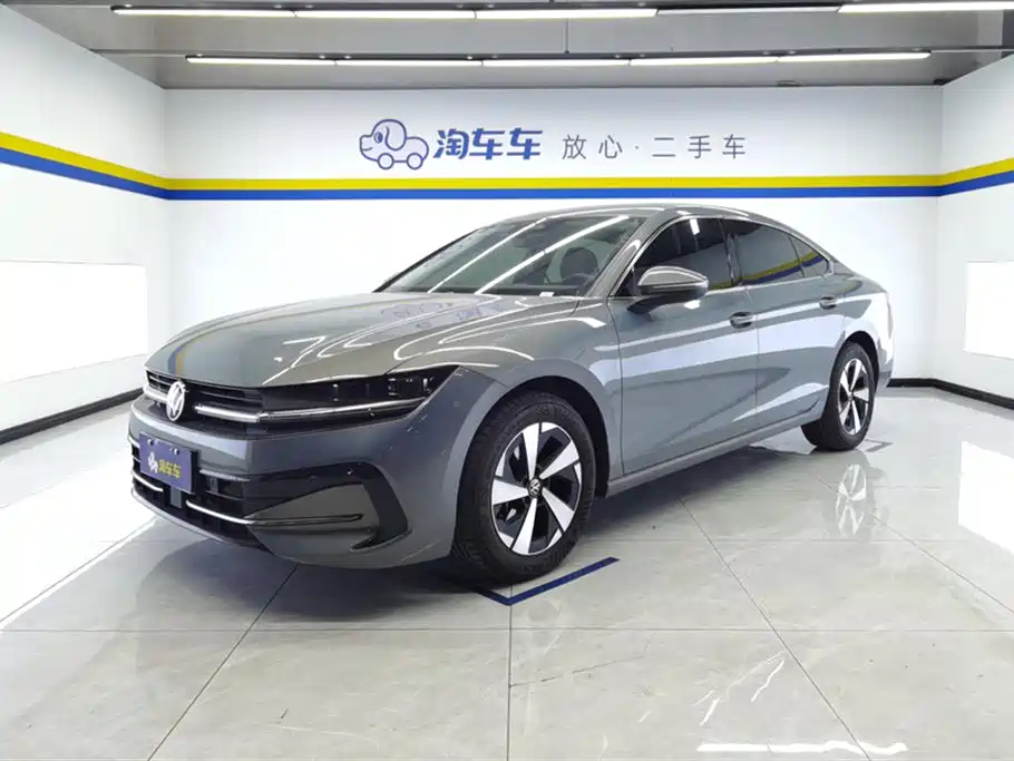 Volkswagen Magotan 2025