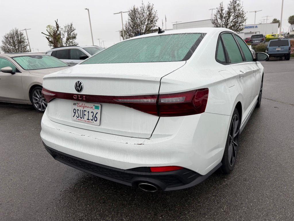Volkswagen Jetta 2025