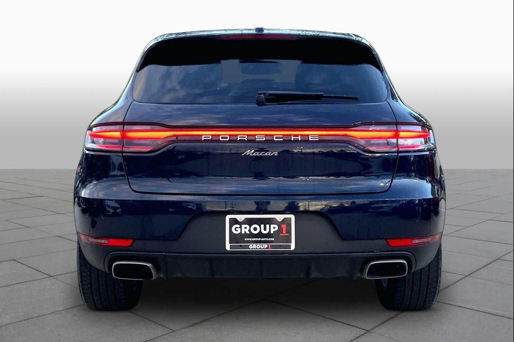 Porsche Macan 2021