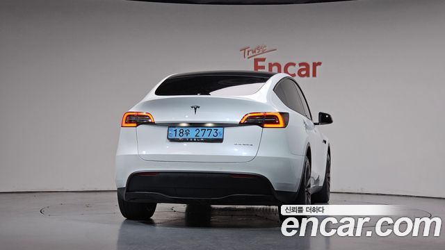 Tesla Model Y 2021