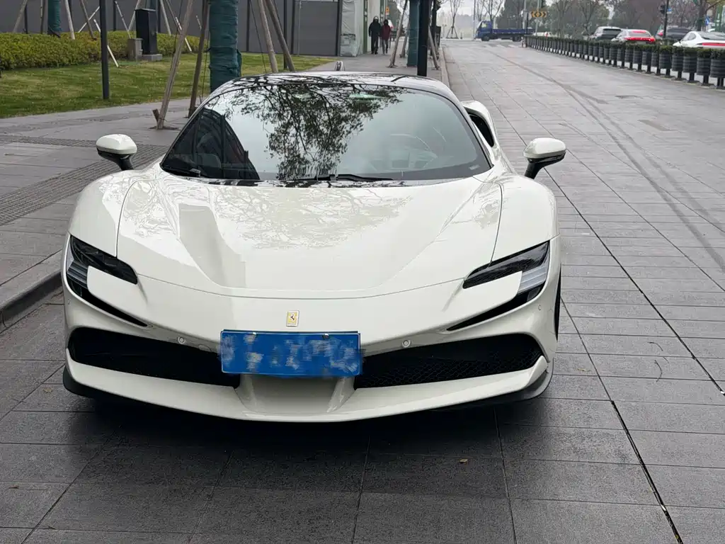 Ferrari SF90 2025