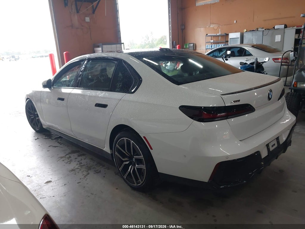 BMW 740 2026