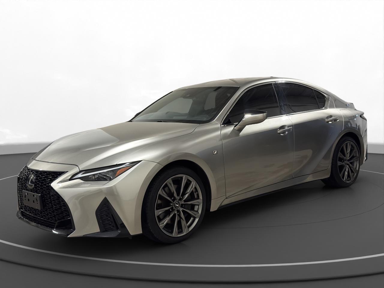 Lexus IS 2022