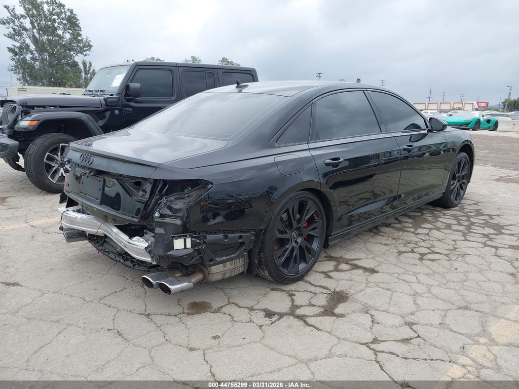 Audi S8 2025