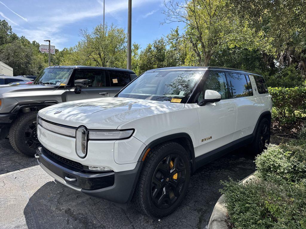 Rivian R1S 2023