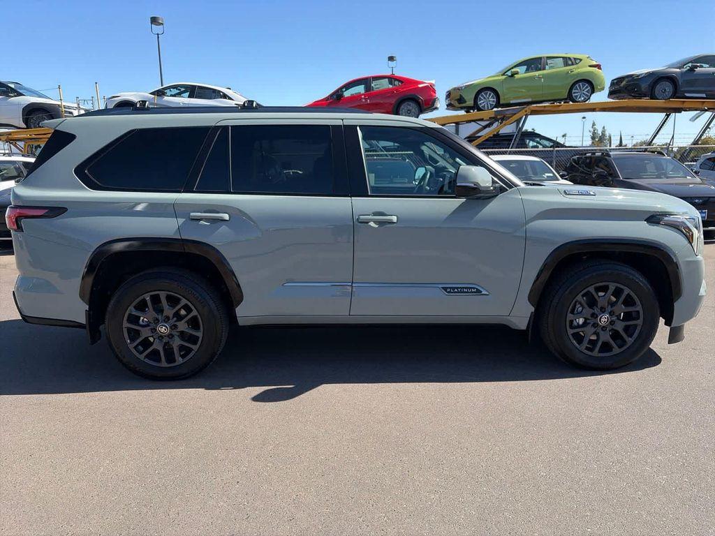 Toyota Sequoia 2026