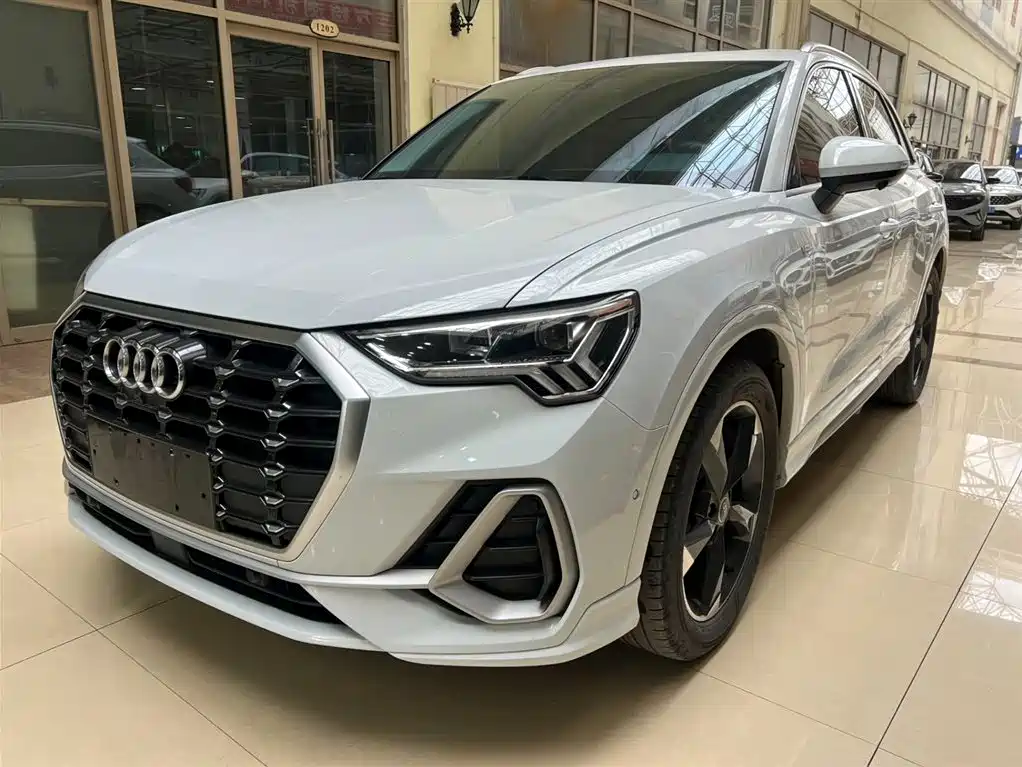 Audi Q3 2021