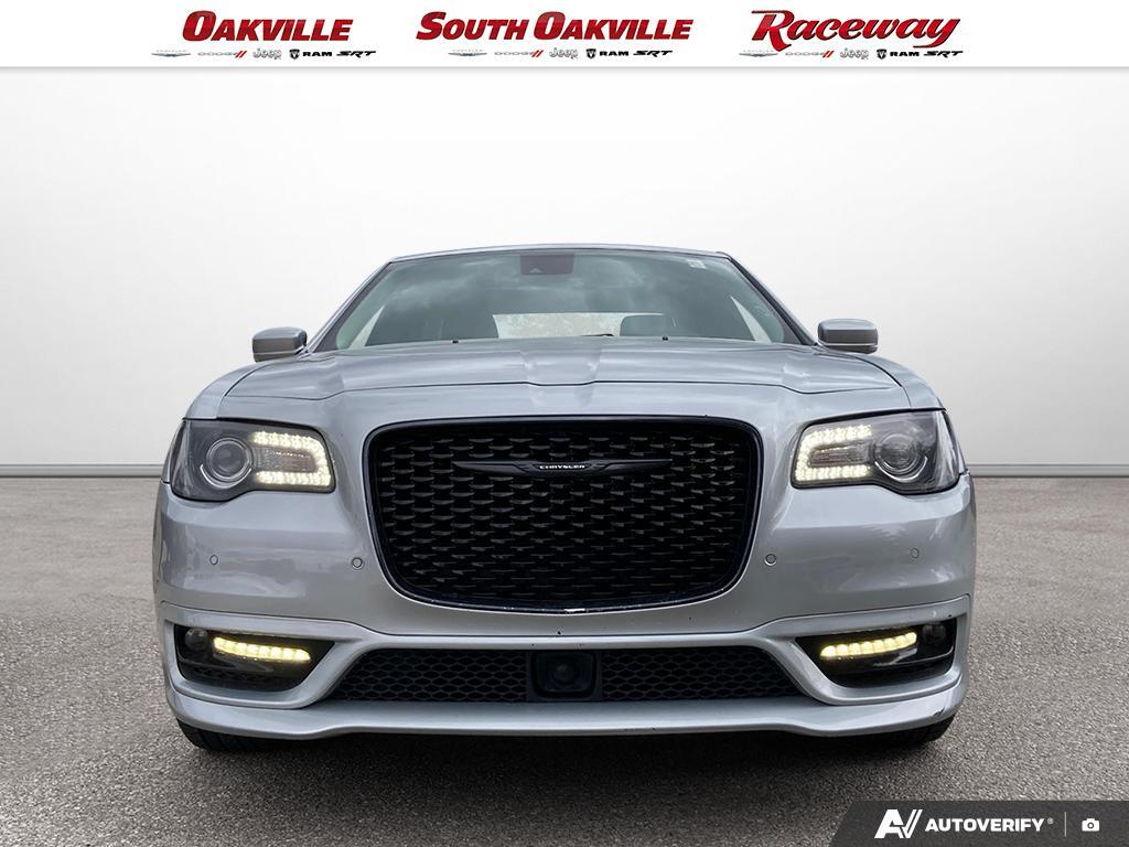 Chrysler 300 2023
