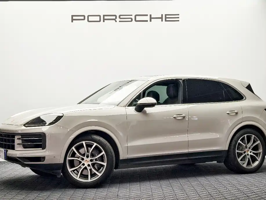 Porsche Cayenne 2024