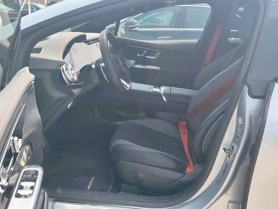 Mercedes-Benz EQE AMG 2024