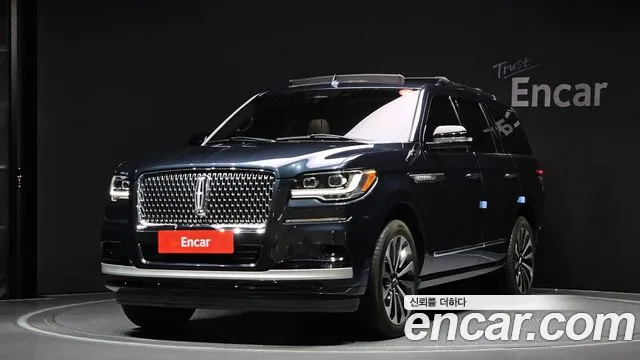 Lincoln Navigator 2022