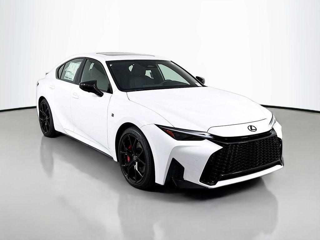 Lexus IS 2026