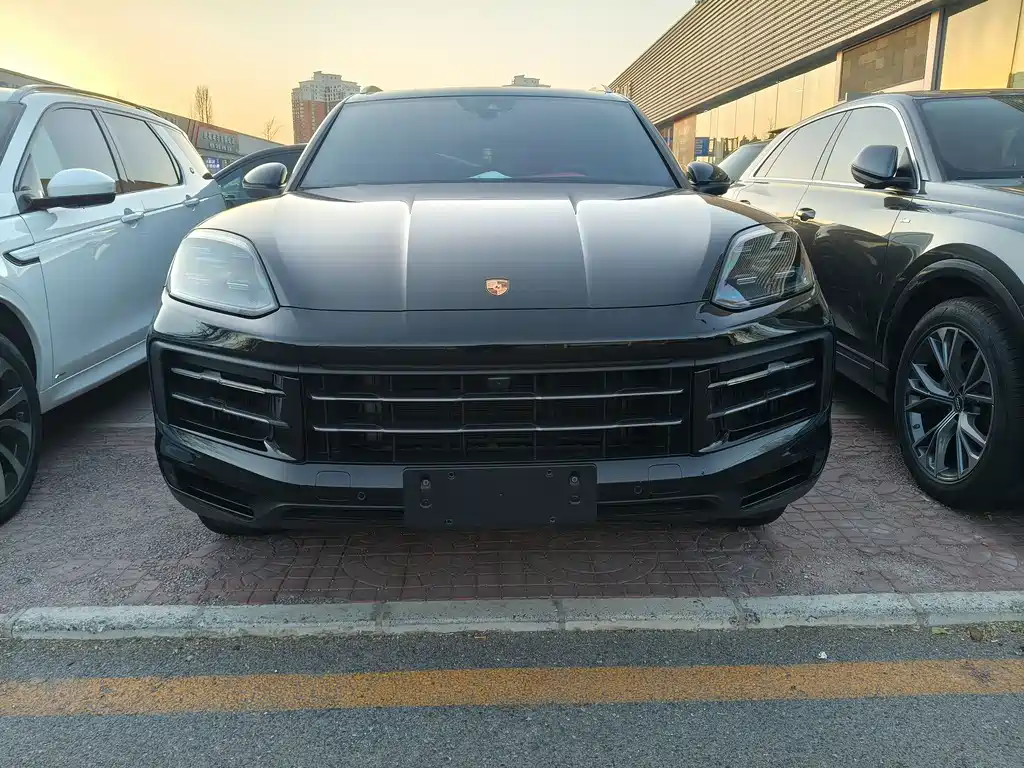 Porsche Cayenne 2023