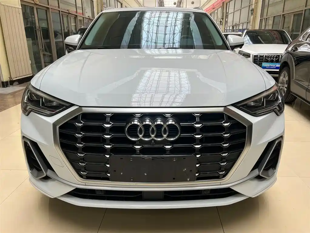 Audi Q3 2021