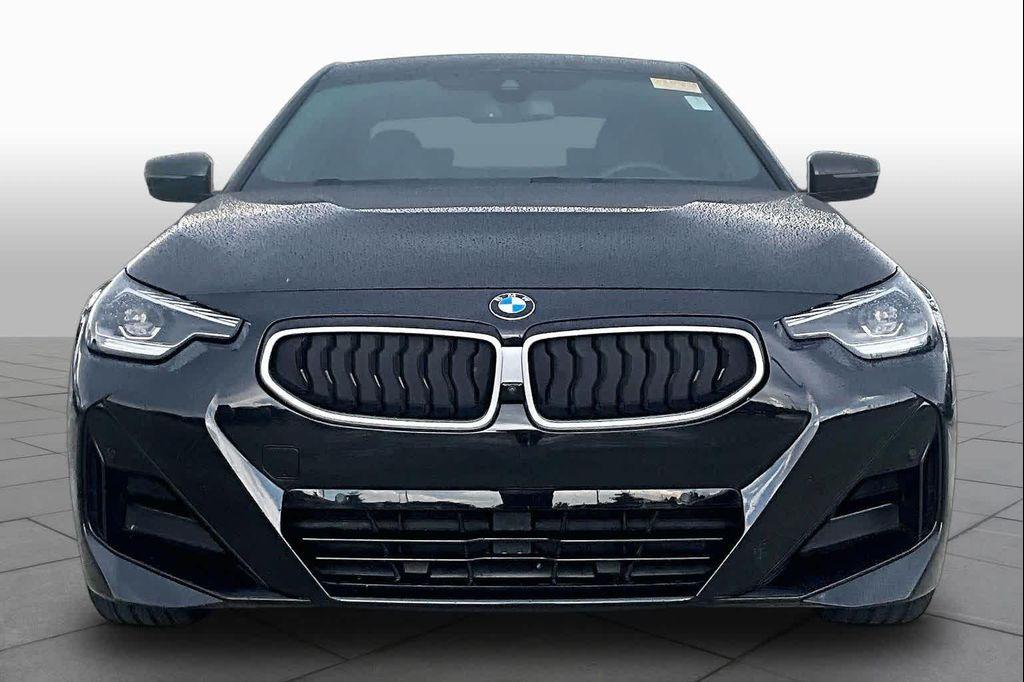 BMW 230 2025