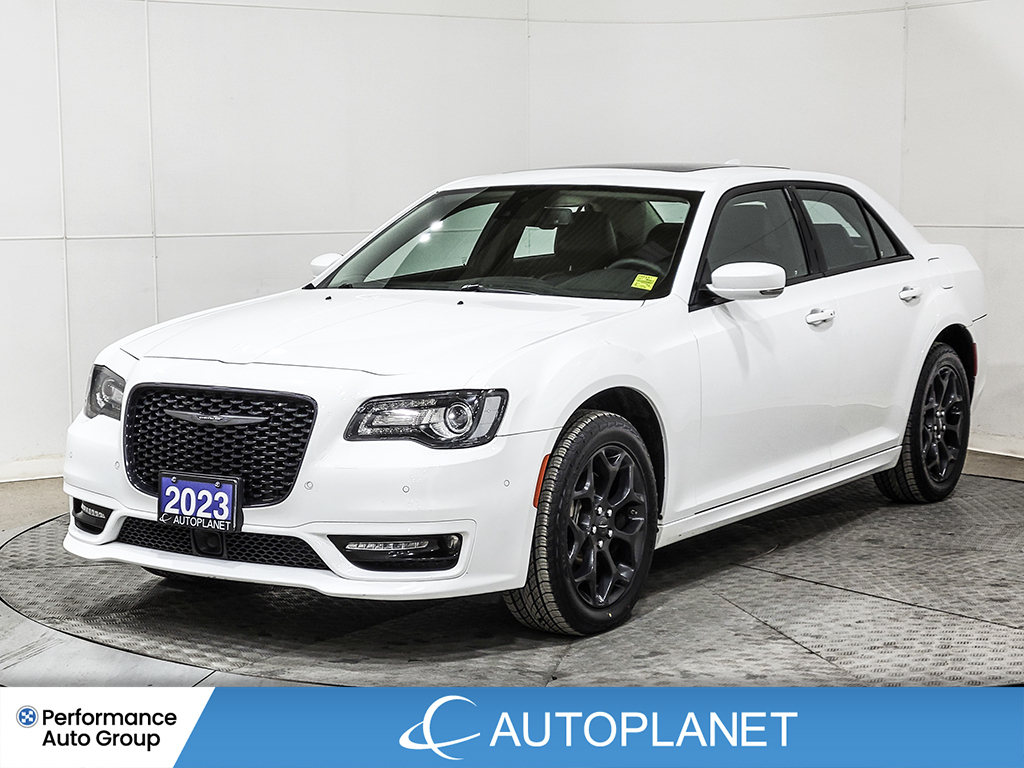 Chrysler 300 2023