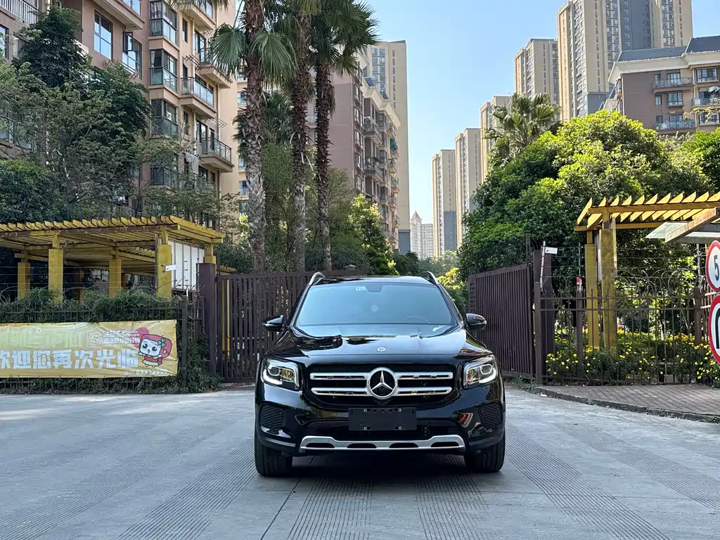 Mercedes-Benz GLB 2021