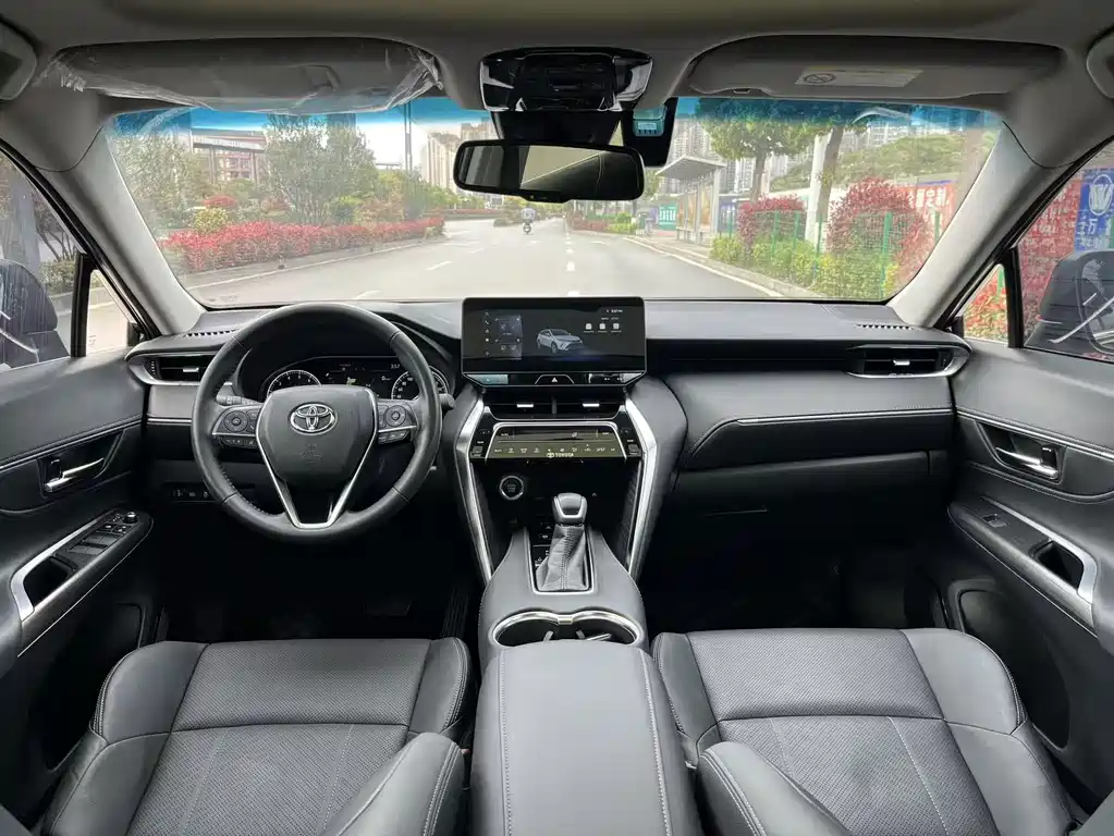 Toyota Harrier 2024