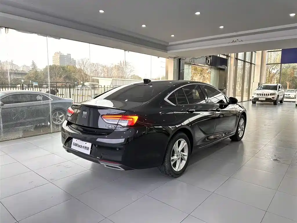 Buick Regal 2024