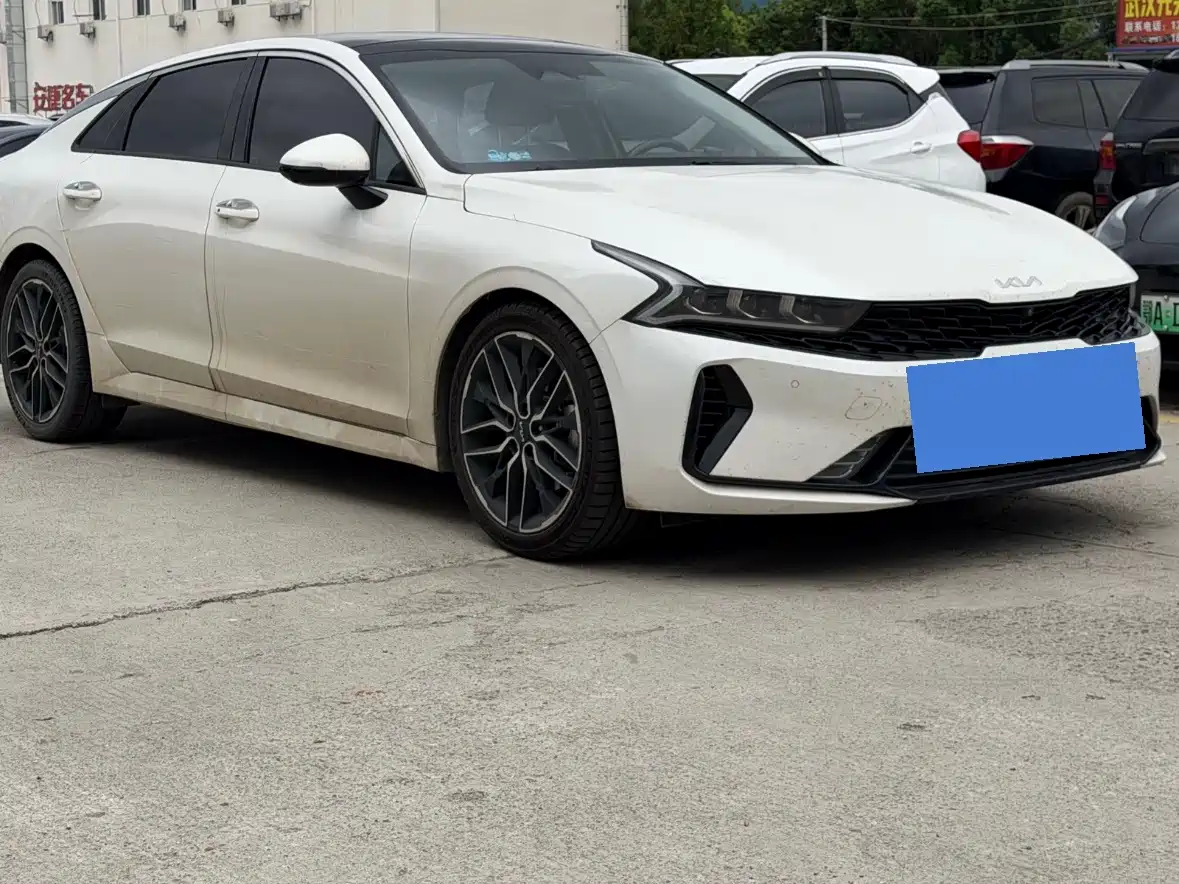 Kia K5 2023