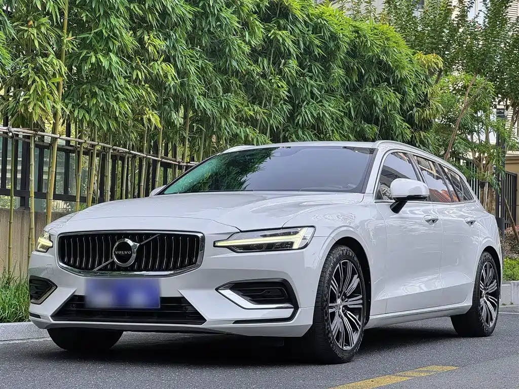 Volvo V60 2020