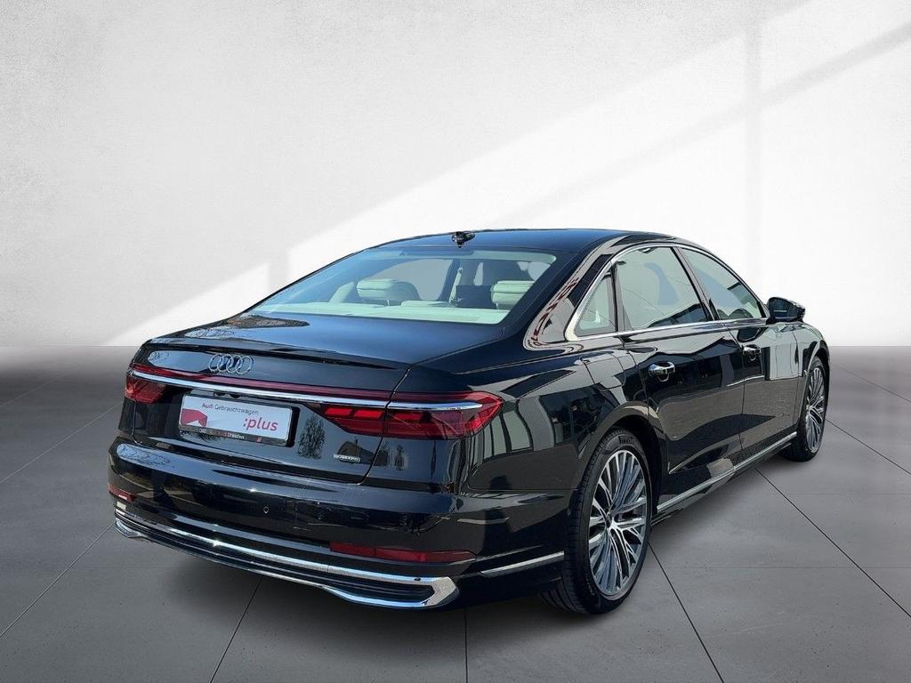 Audi A8 2022