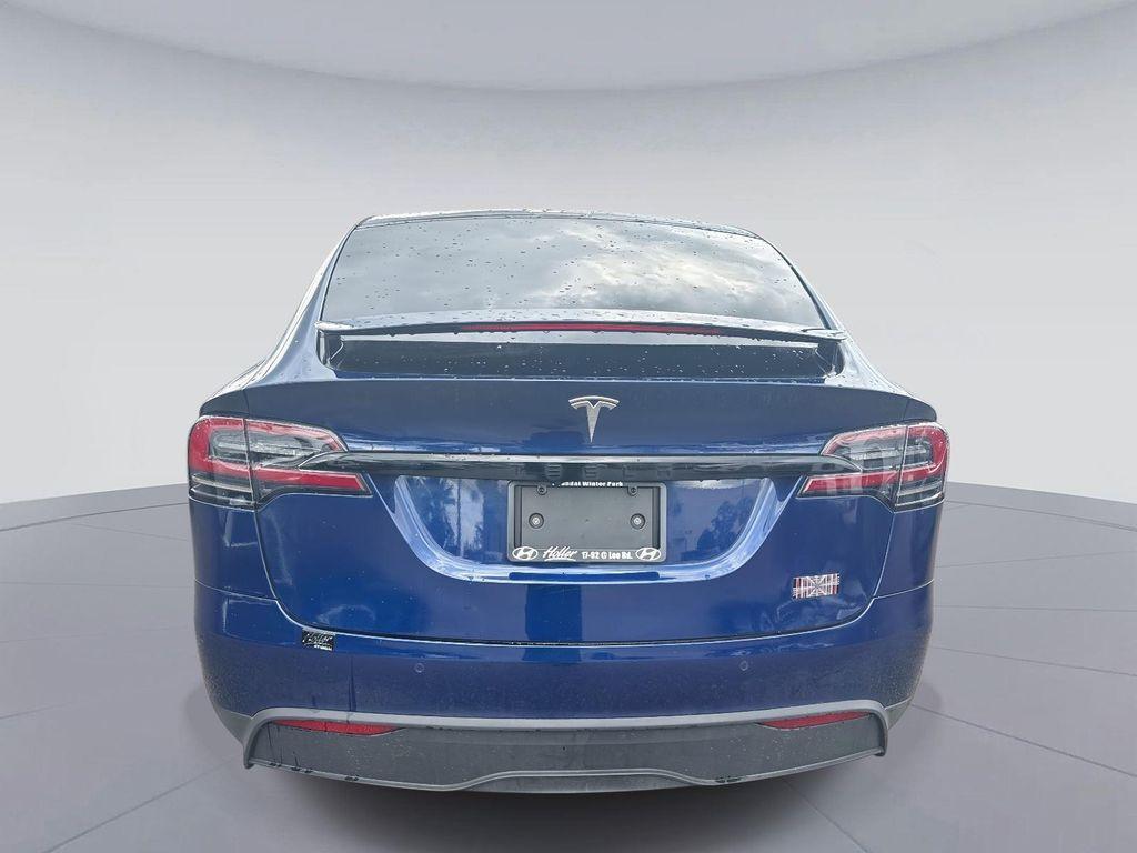 Tesla Model X 2022
