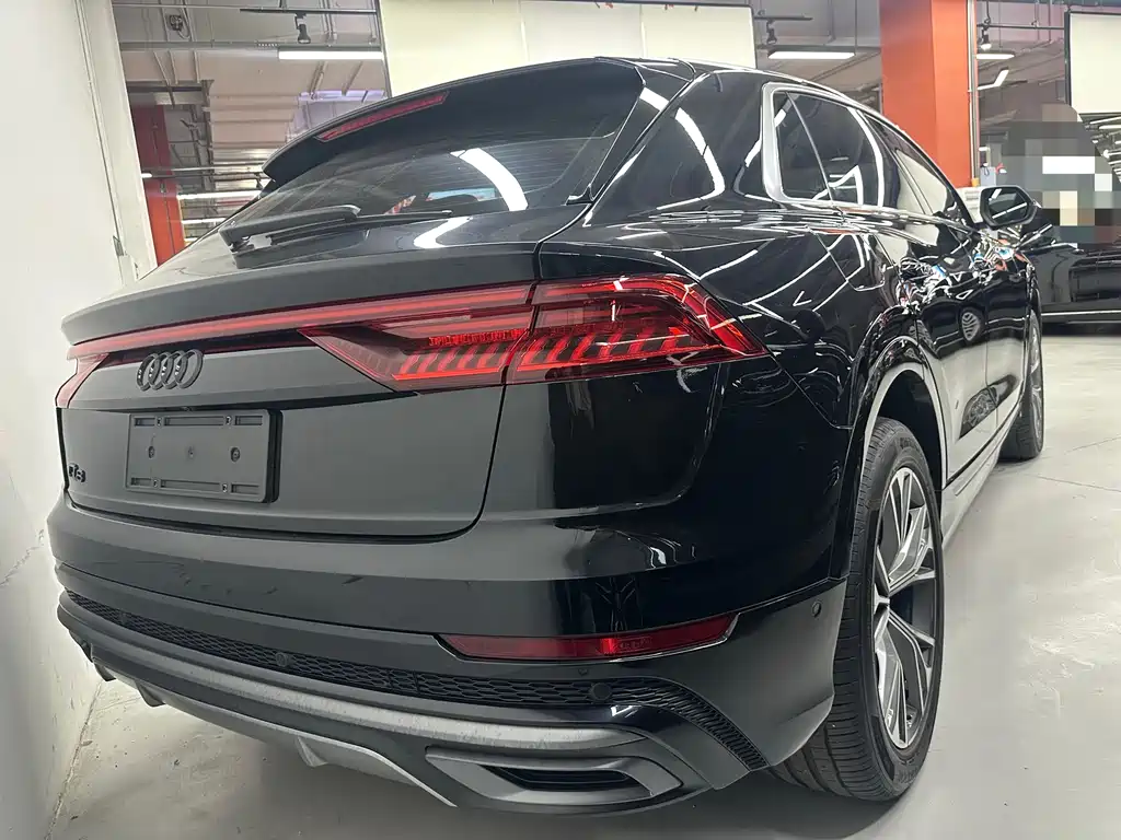 Audi Q8 2021