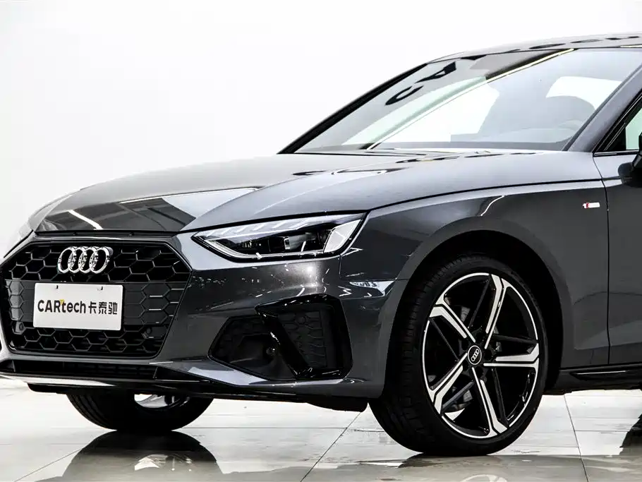 Audi A4 2025