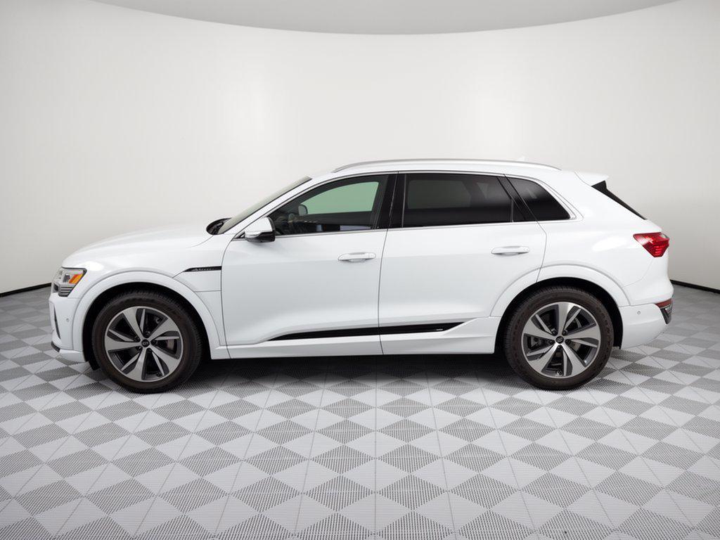 Audi Q8 e-tron 2024